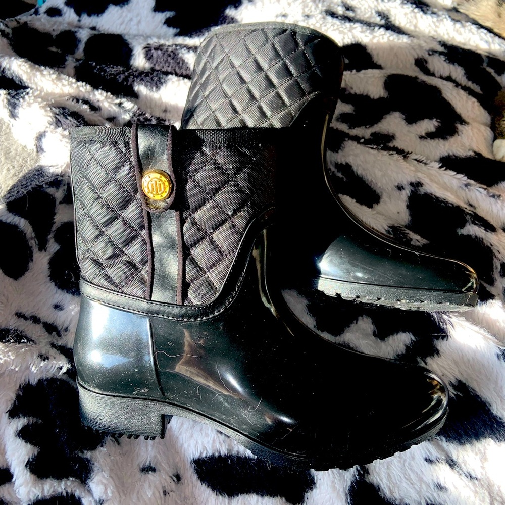 Tommy Hilfiger Rain Boots ✨